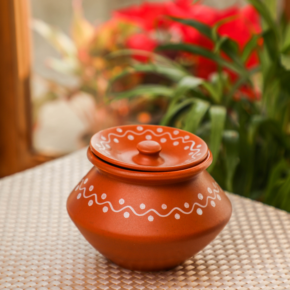 Serving Handi made of Clay in the USA